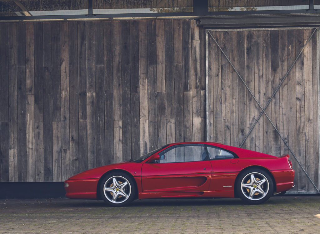 Ferrari F355 GTB