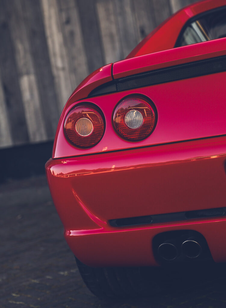 Ferrari F355 GTB