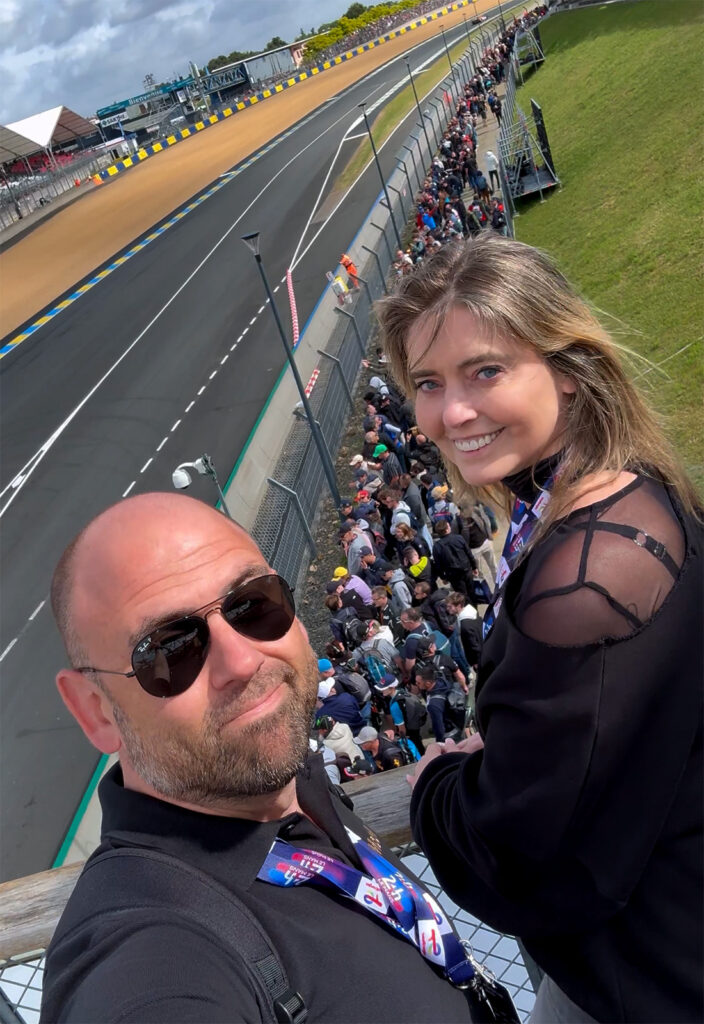 Wachten tot het spektakel begint. Le Mans 24