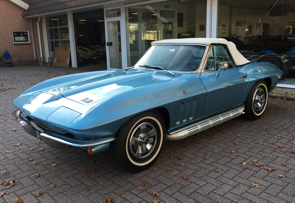 Chevrolet Corvette C2